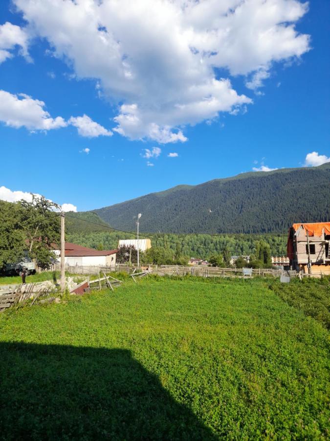 Lela Guest House Местія Екстер'єр фото